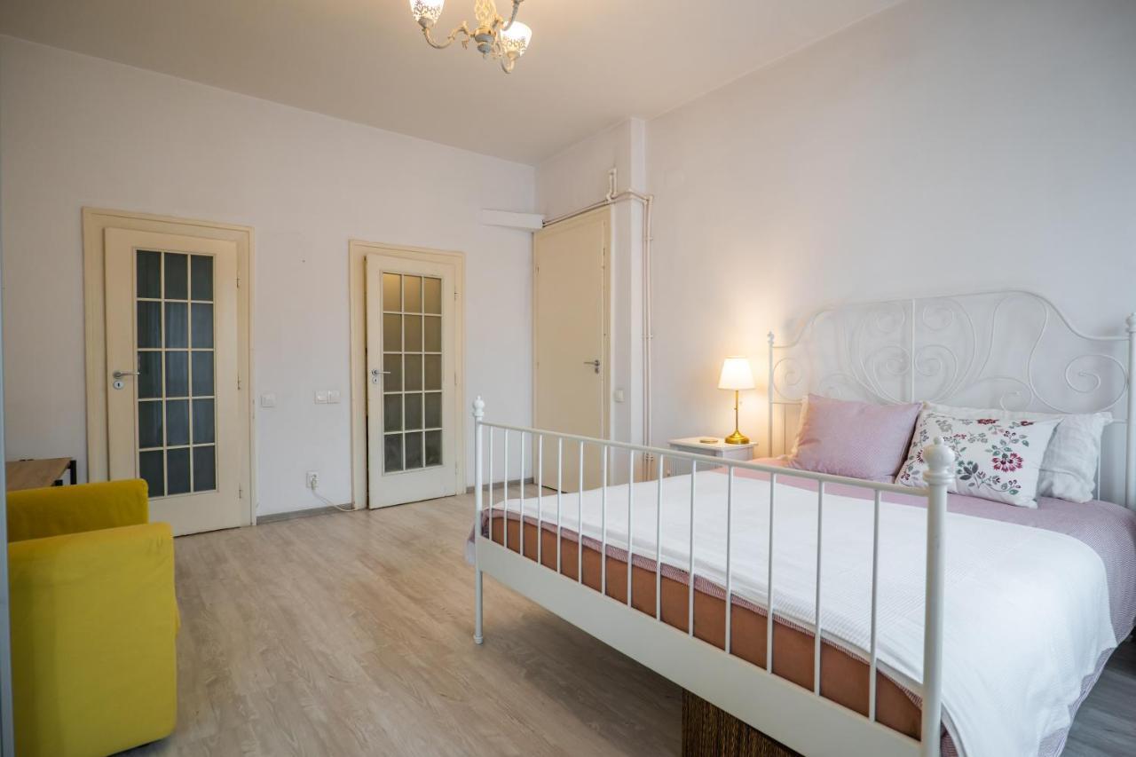 Bucharest Cozy Studio ภายนอก รูปภาพ